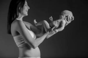 Bio-Oil_018_Post-Preg Smile (Tracey with Rain)